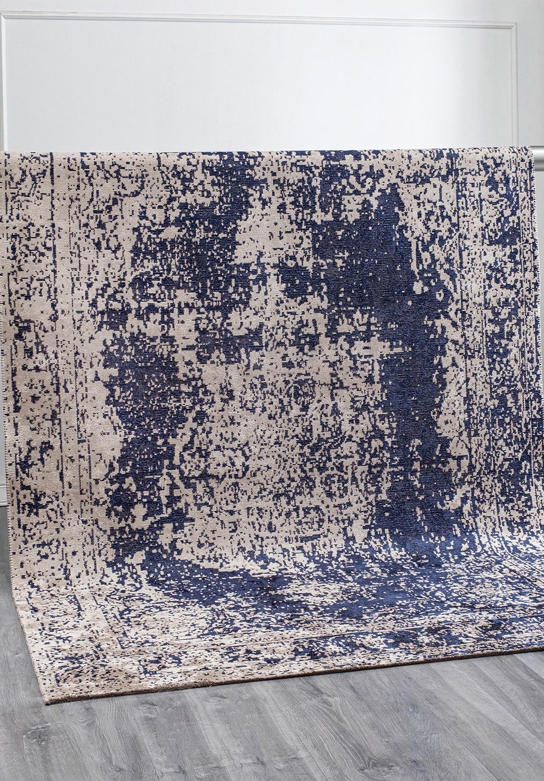 MEDALLION BEIGE - DARK NAVY RUG