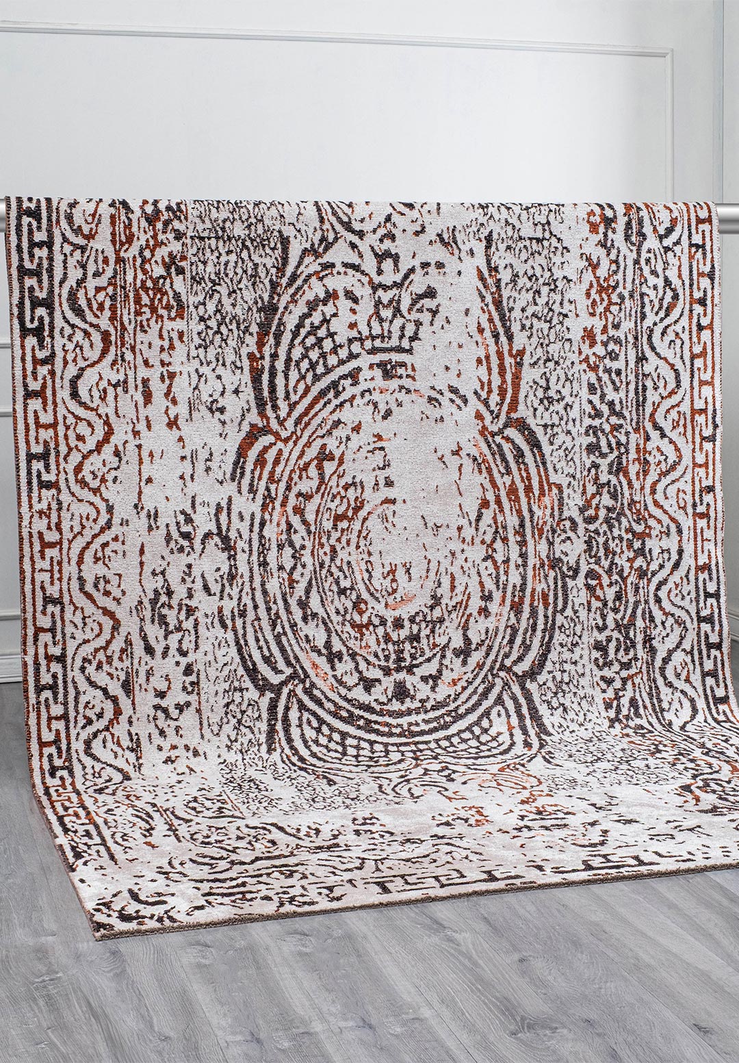 GORDION BLACK - RUST - BONE RUG