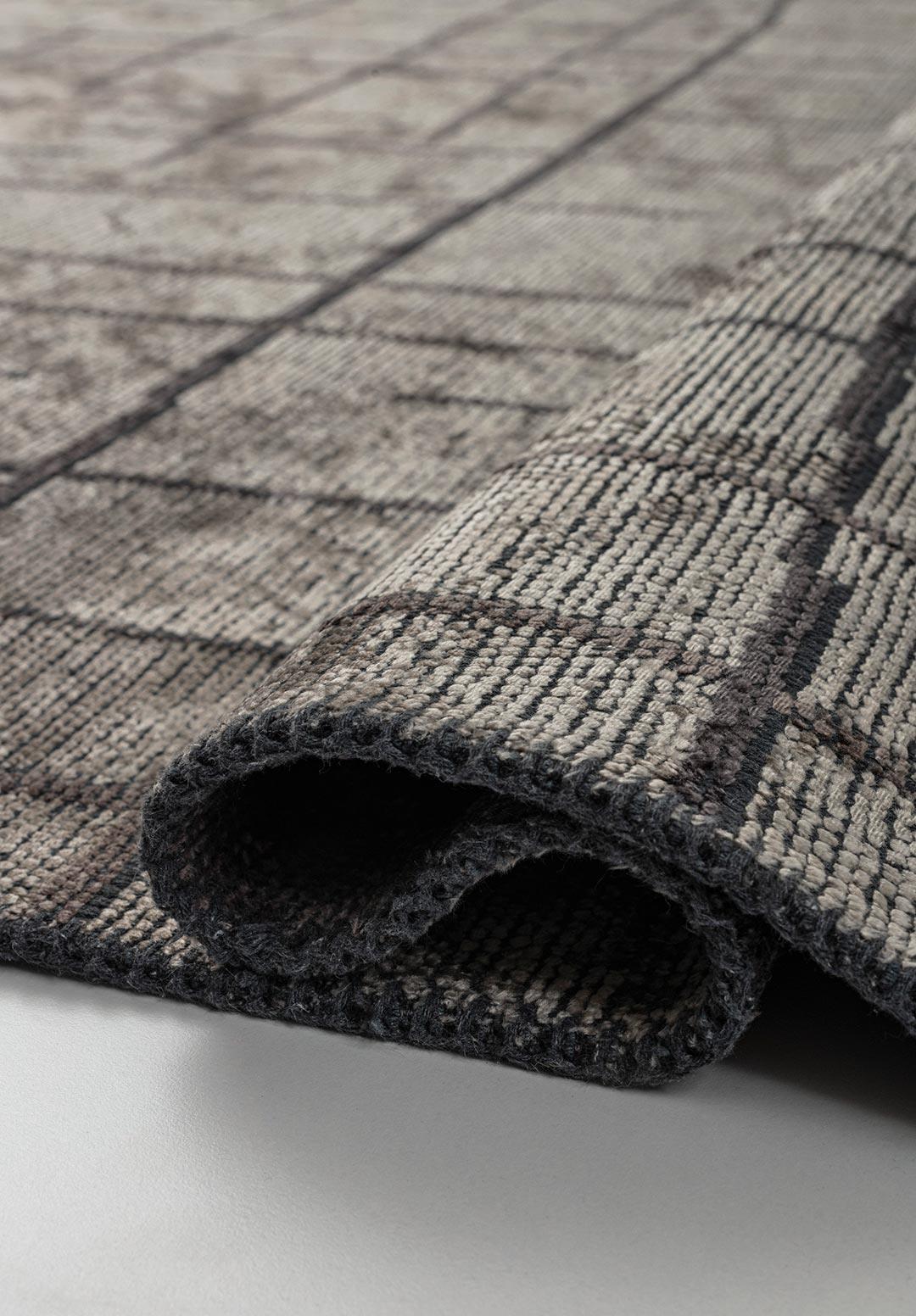 BROOKLYN CHARCOAL - CREAM - DARK GREY RUG