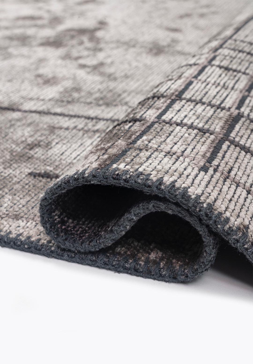 MANHATTAN CREAM - DARK GREY - CHARCOAL RUG