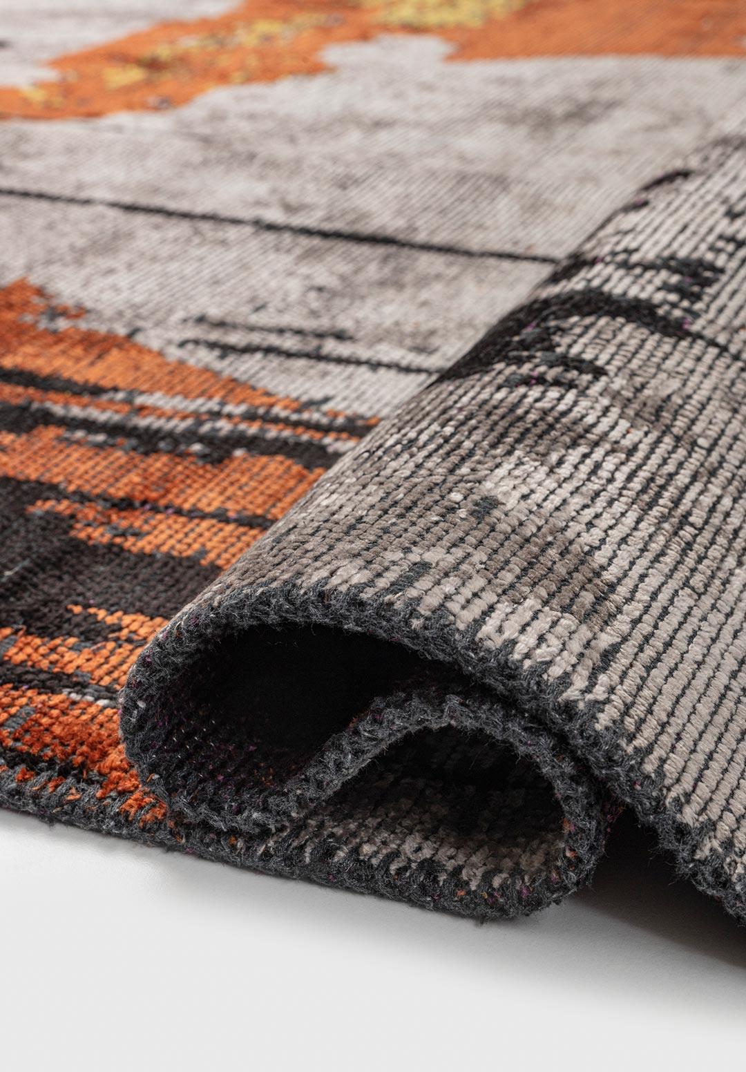 PO BLACK - PURPLE - RED - RUST - YELLOW - LIGHT GREY RUG