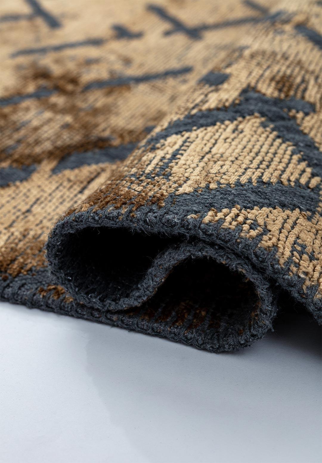 MYSTIQUE LIGHT BROWN RUG