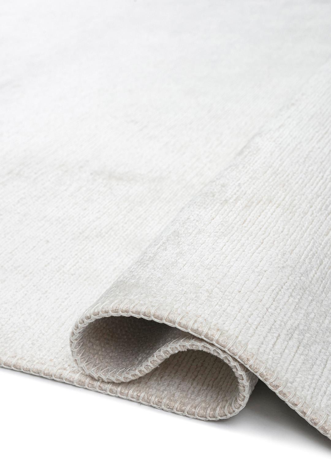PEARL WHITE RUG