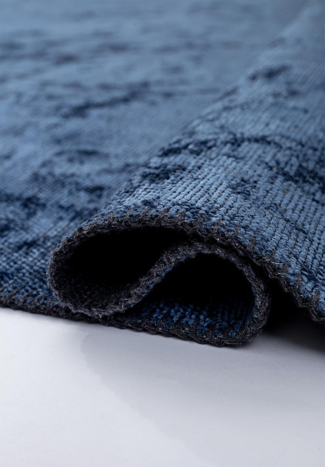 PLAIN NAVY BLUE (A) RUG
