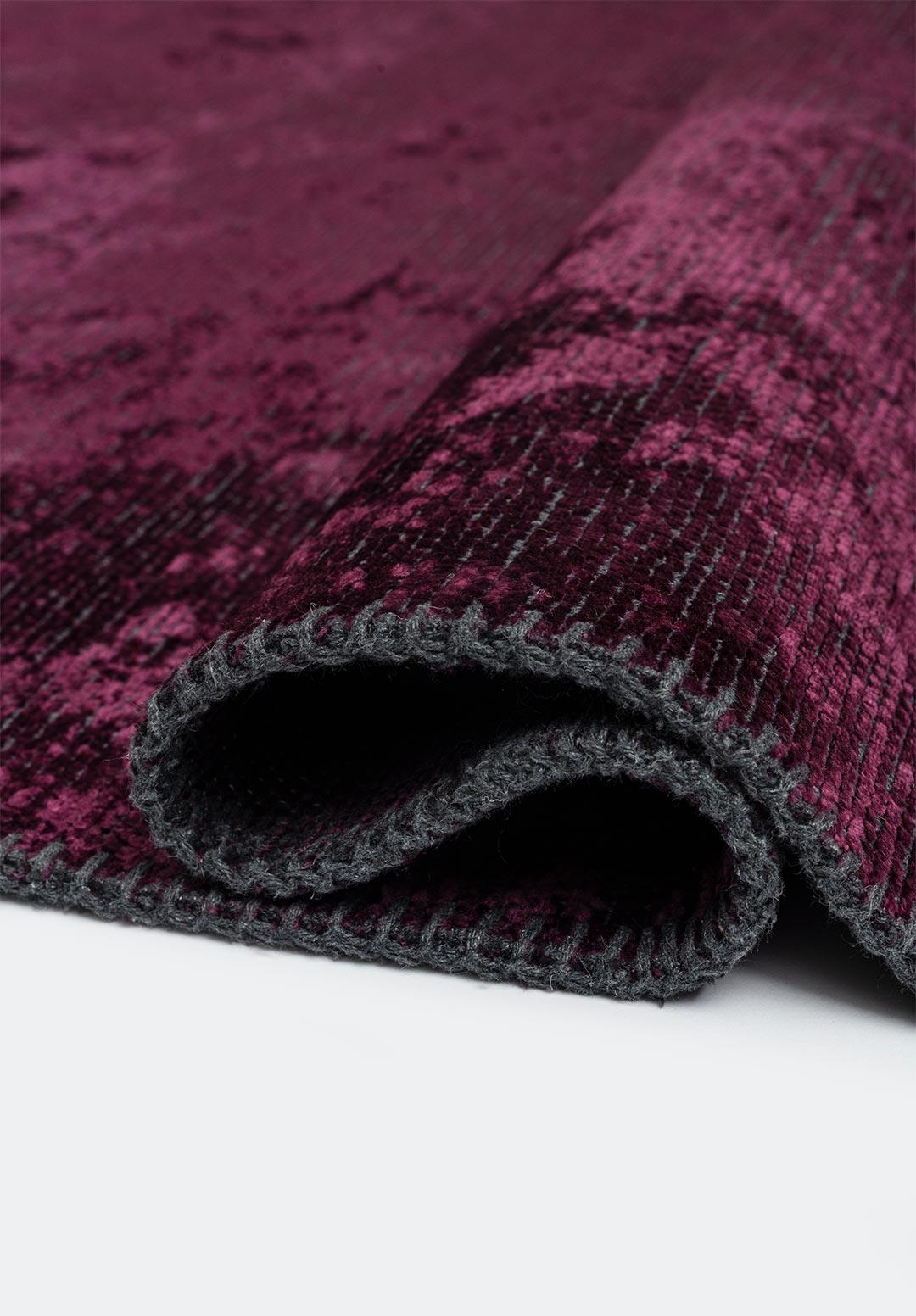 PLAIN DARK DAMSON (A) RUG