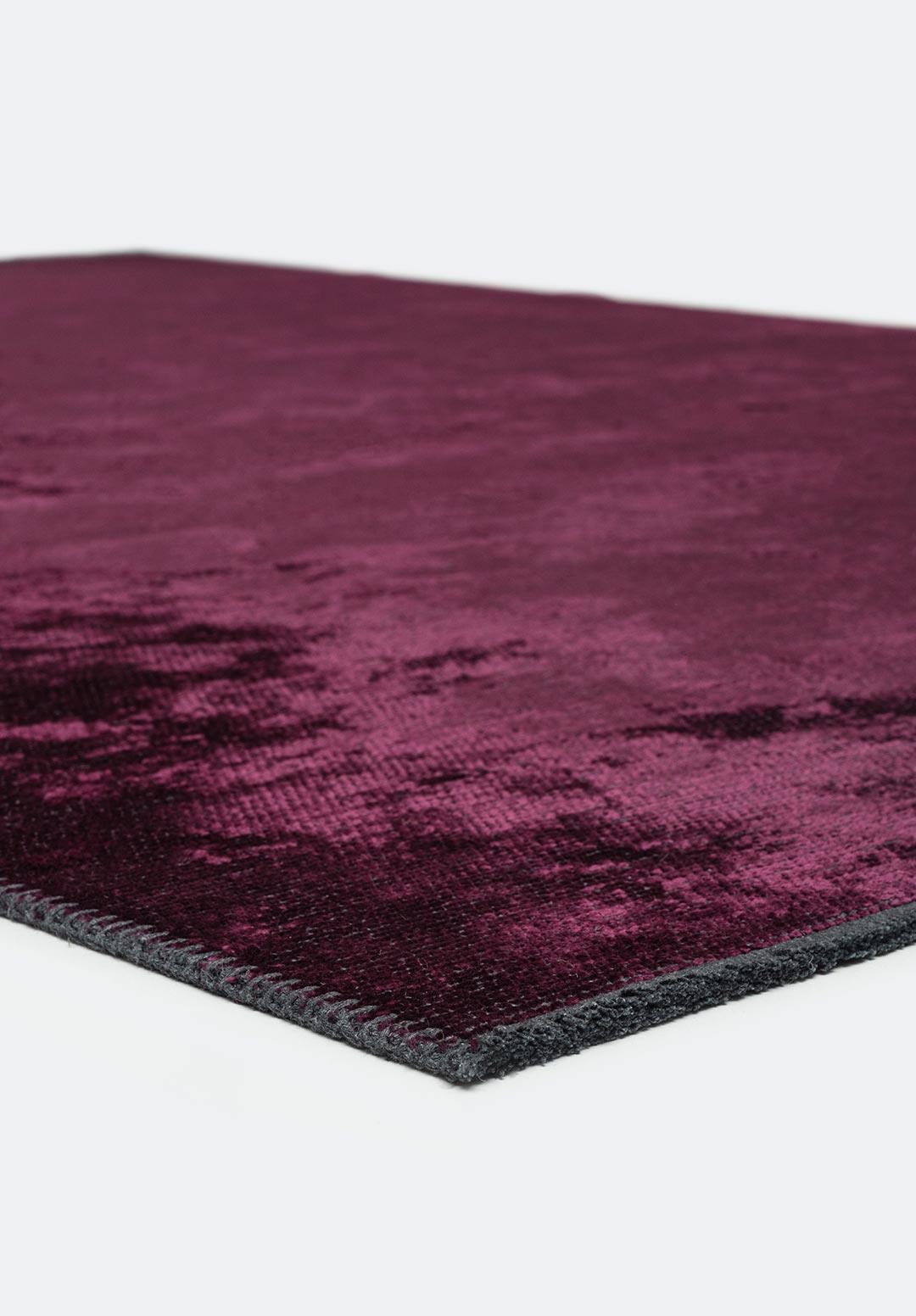 PLAIN DARK DAMSON (A) RUG
