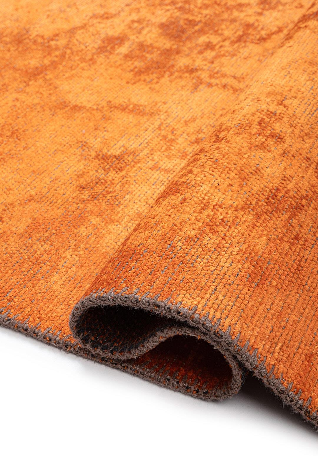 PLAIN ORANGE (M) RUG
