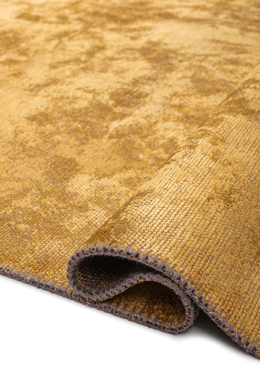 PLAIN GOLD (M) RUG