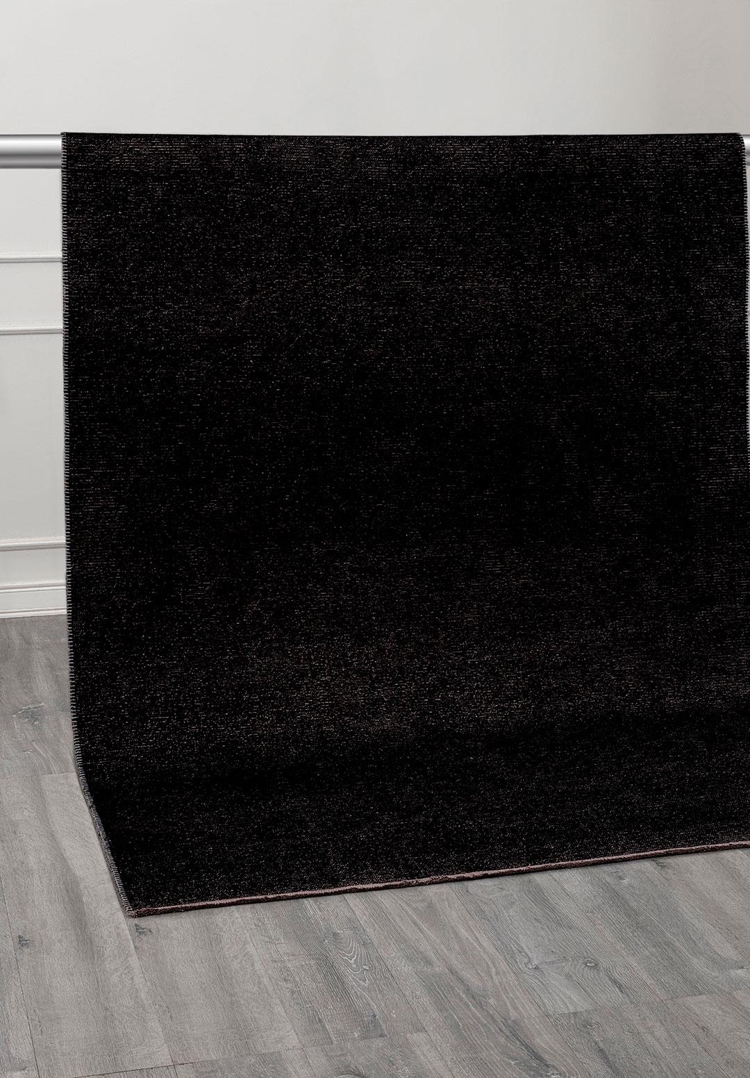 PLAIN BLACK (M) RUG
