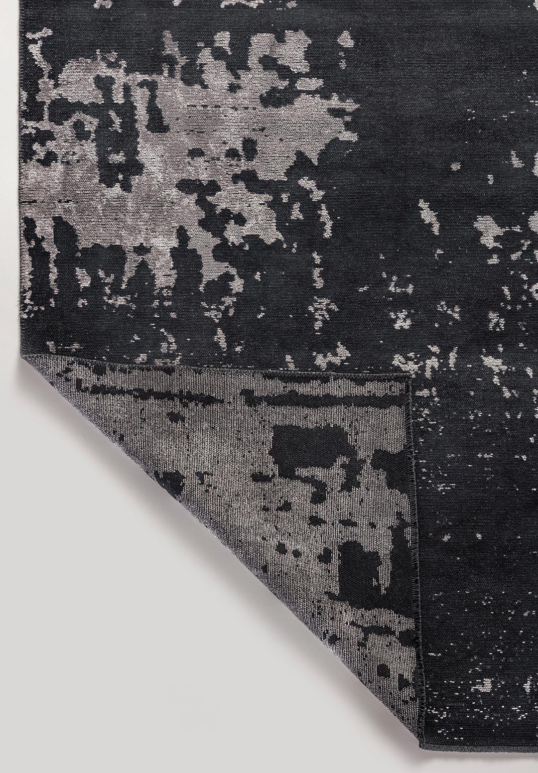VERONA LIGHT GREY - MATTE BLACK RUG