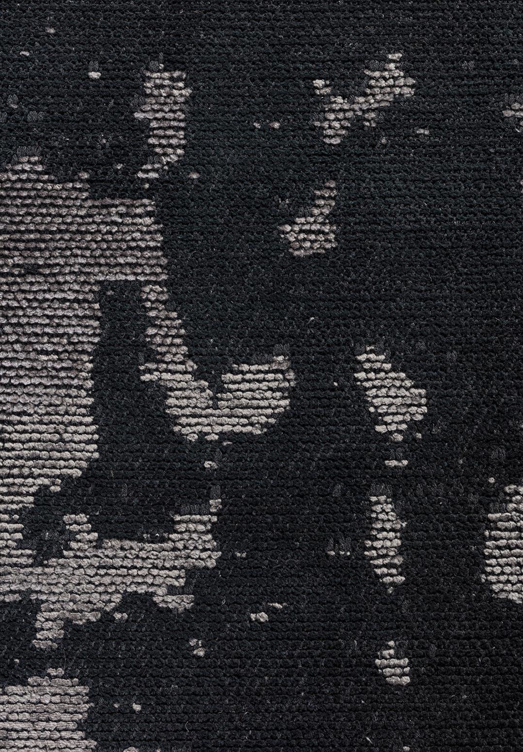 VERONA LIGHT GREY - MATTE BLACK RUG