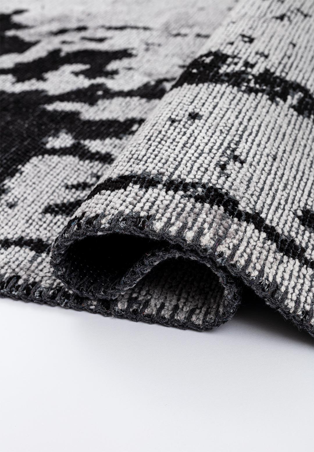 VERONA BLACK - LIGHT GREY RUG