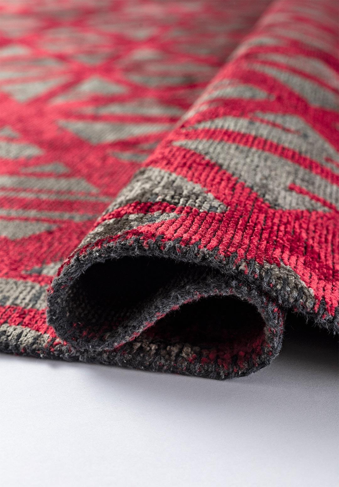 TORINO ANTHRACITE - RED RUG