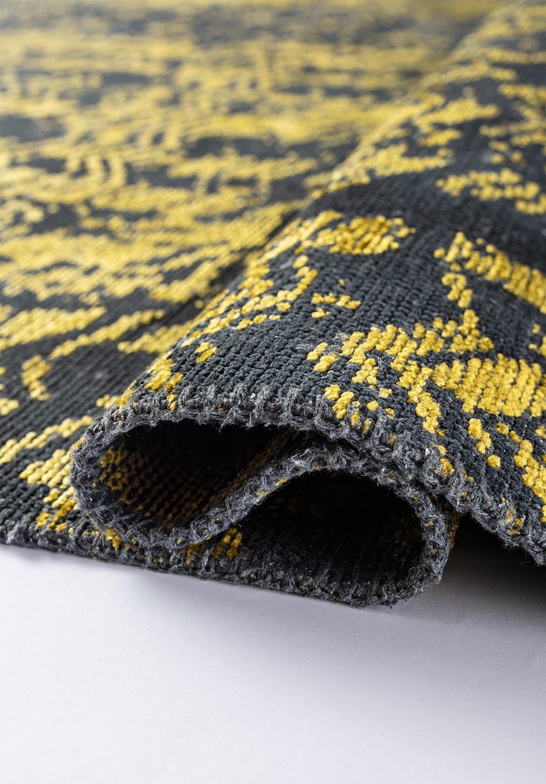 TERAMO MATTE BLACK - YELLOW RUG