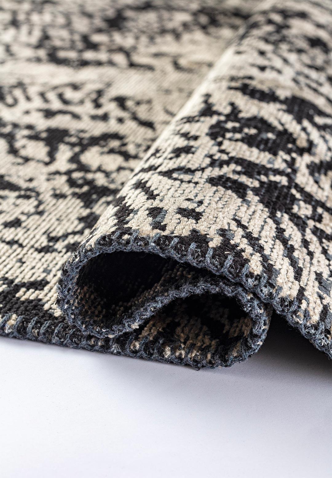 TERAMO BLACK - BEIGE RUG