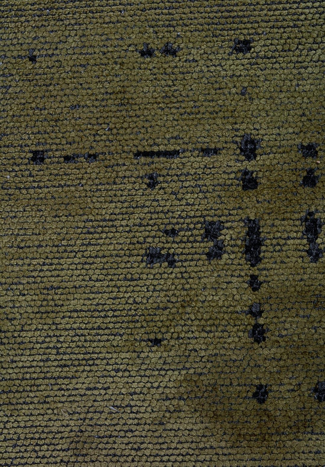 SPACE GREEN - MATTE BLACK RUG