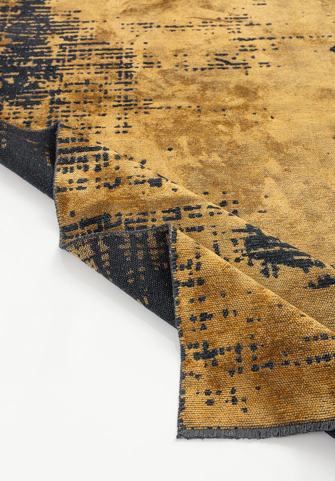 SPACE MUSTARD - MATTE BLACK RUG