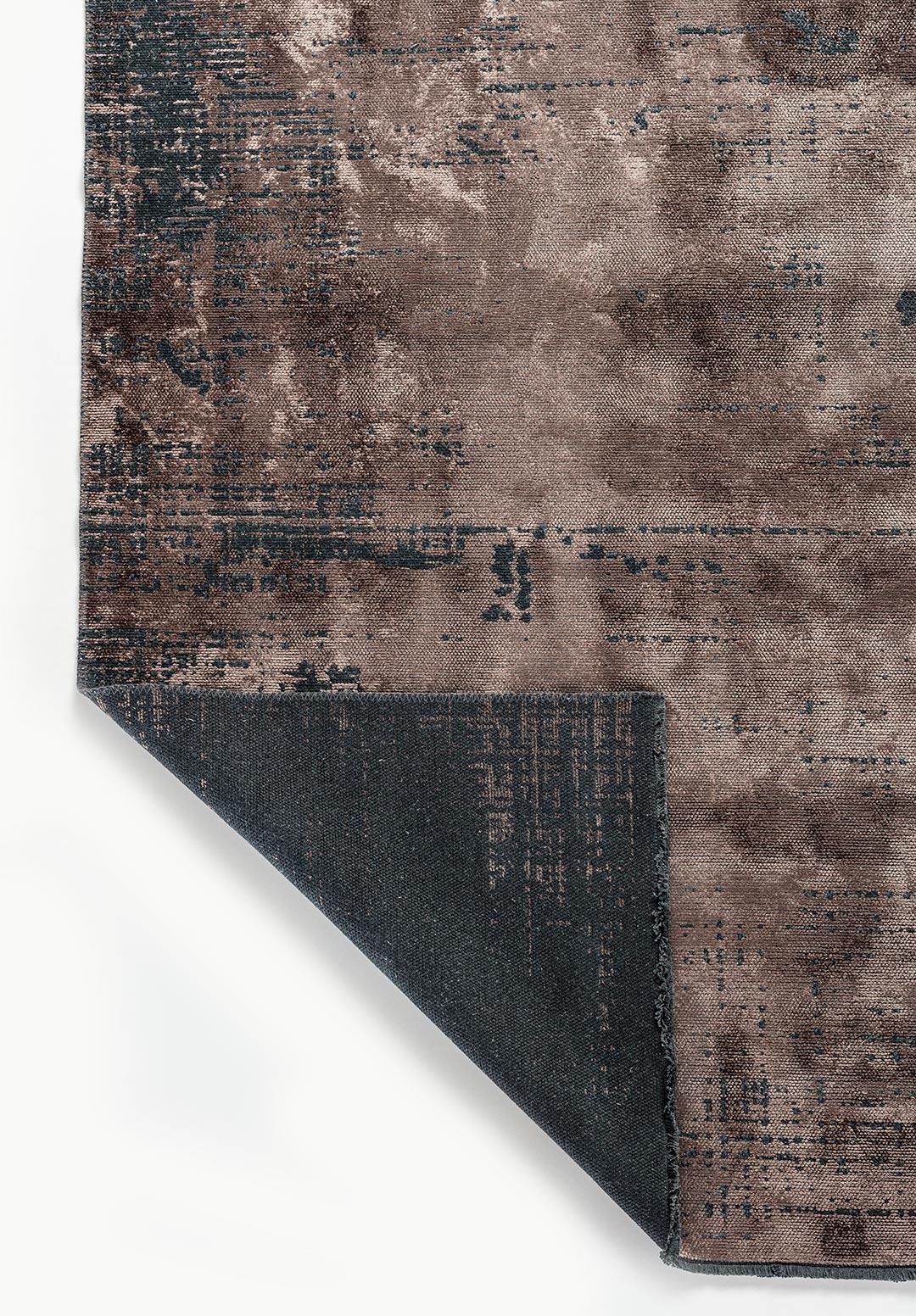 SPACE DARK MINK - MATTE BLACK RUG