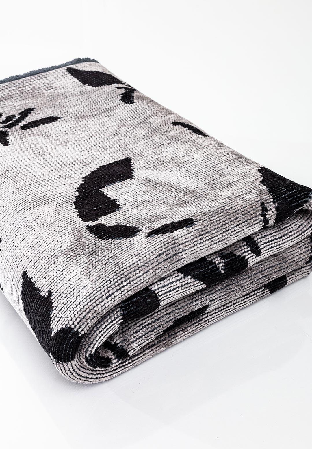 FADE BLACK - LIGHT GREY RUG