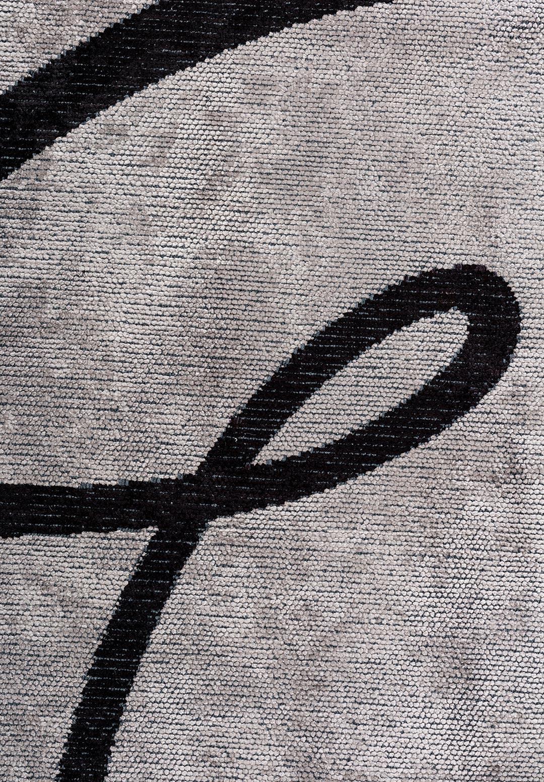 SIGNATURE BLACK - LIGHT GREY RUG