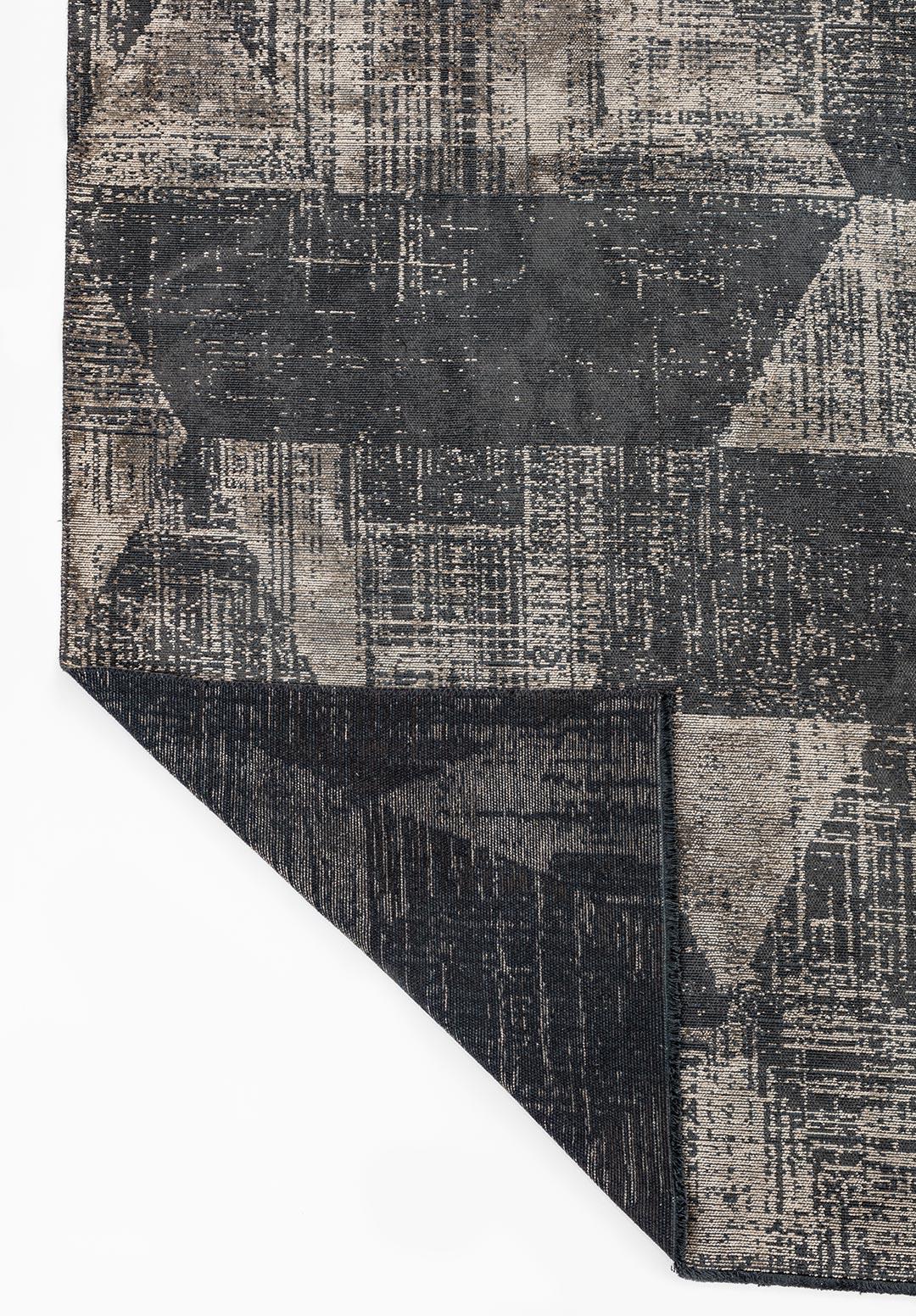 SHARP BEIGE - ANTHRACITE RUG