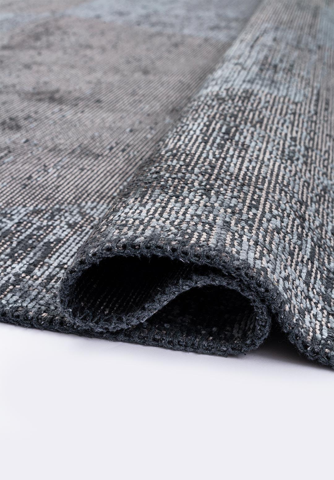 SHARP BLUE - GREY RUG