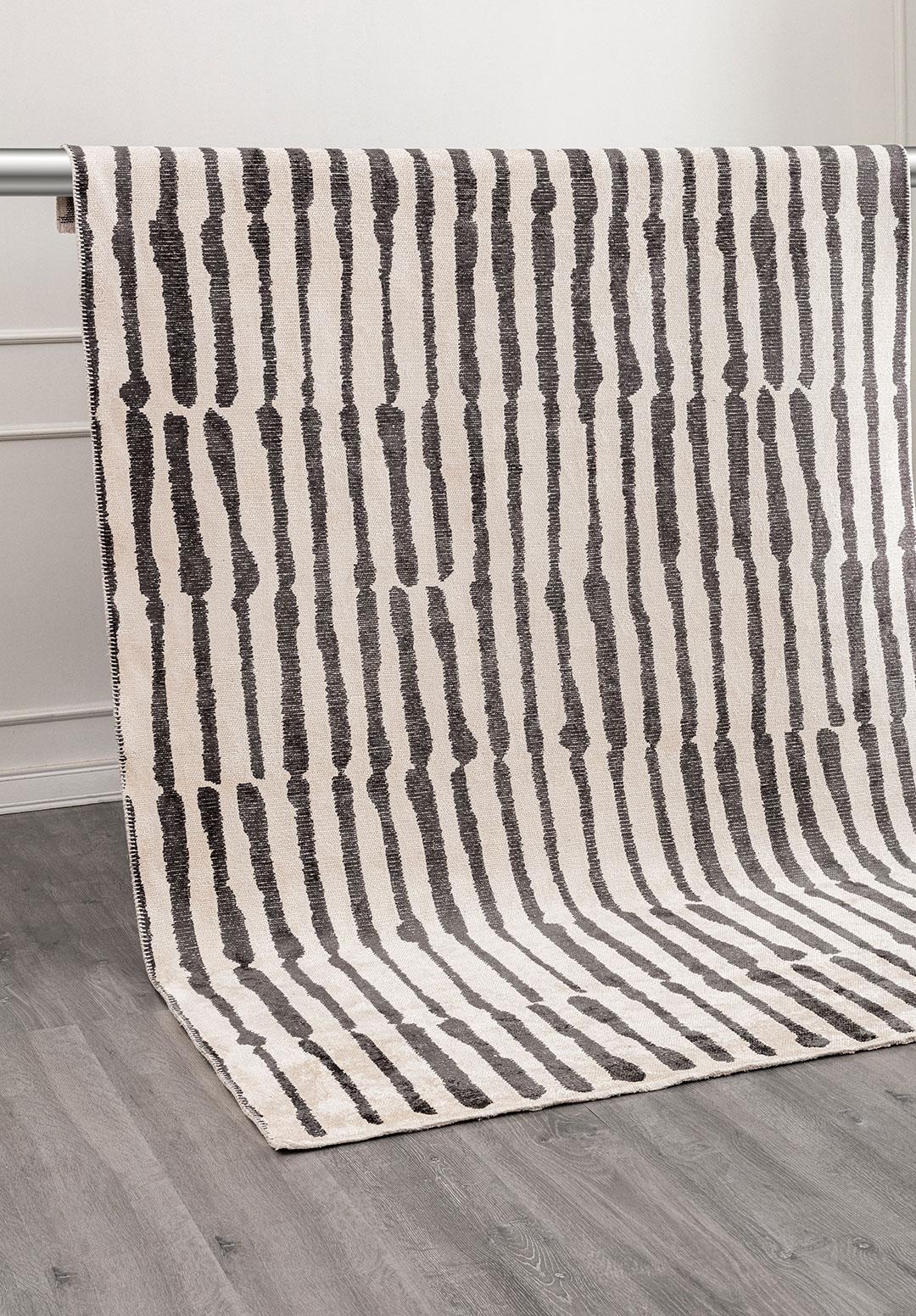 HILL CHARCOAL - ECRU RUG