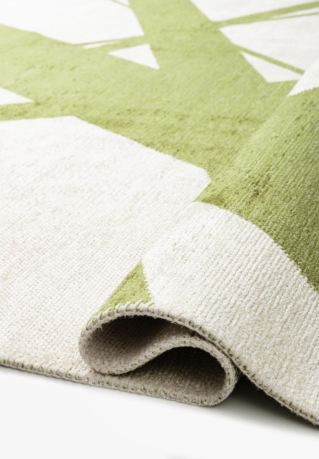 THORN GREEN - ECRU RUG