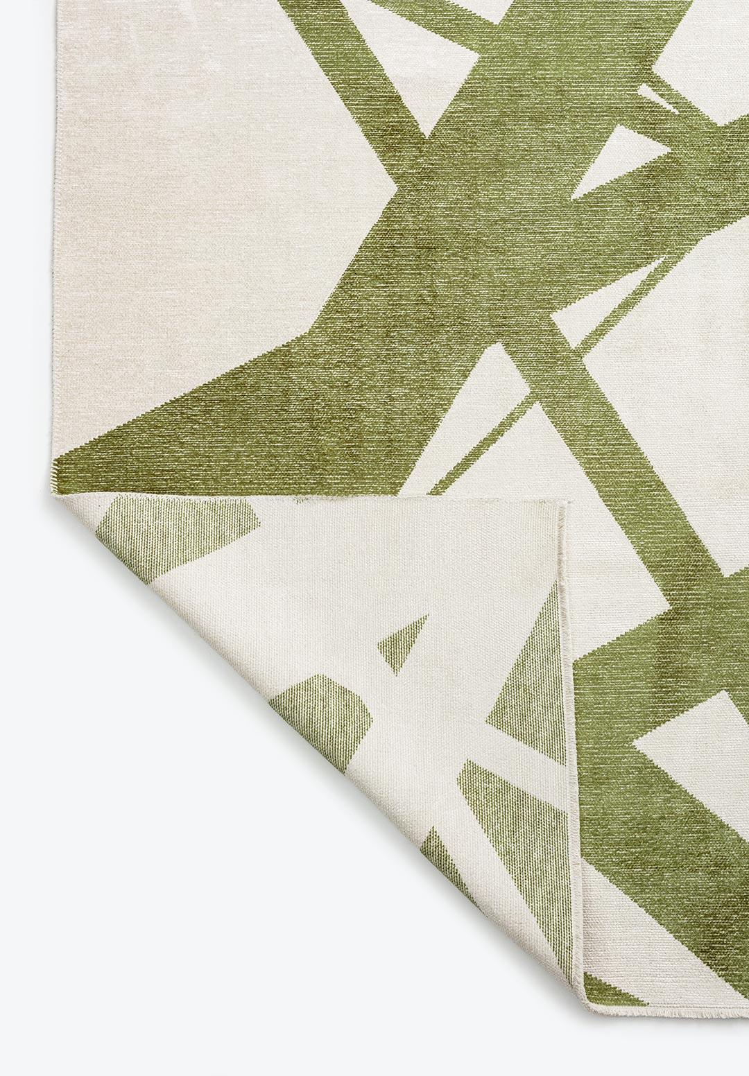 THORN GREEN - ECRU RUG