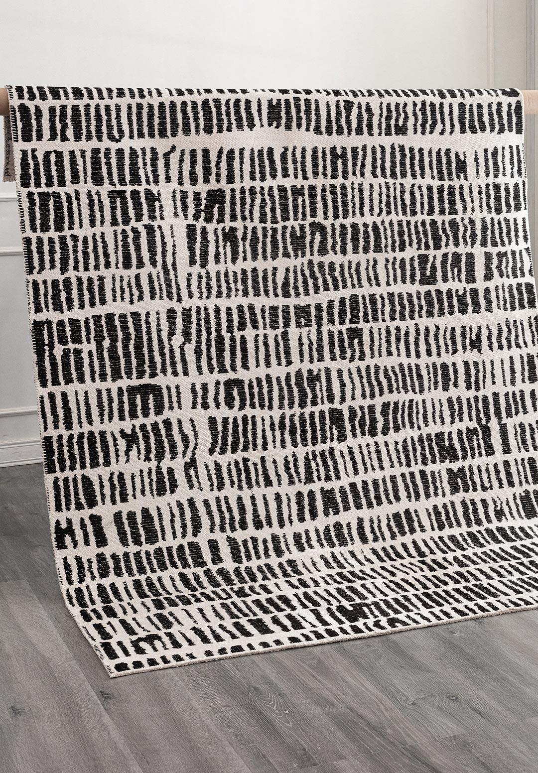 NET BLACK - ECRU RUG