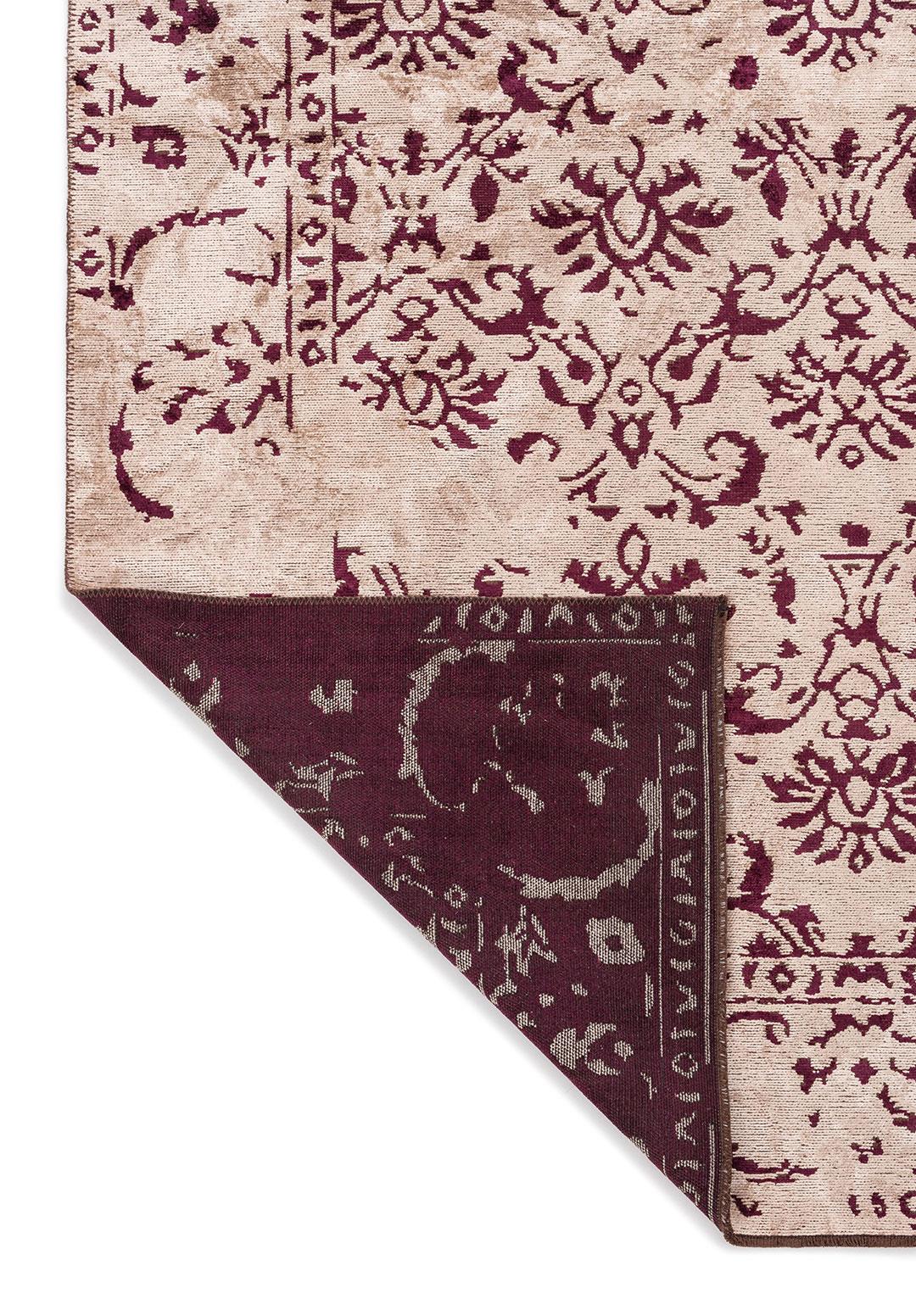 EMPERIA DARK DAMSON - LIGHT CREAM RUG