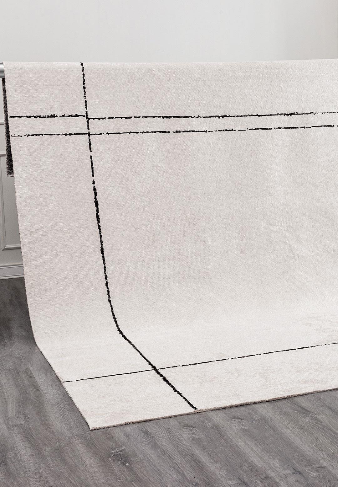 TRAIL BLACK - ECRU RUG