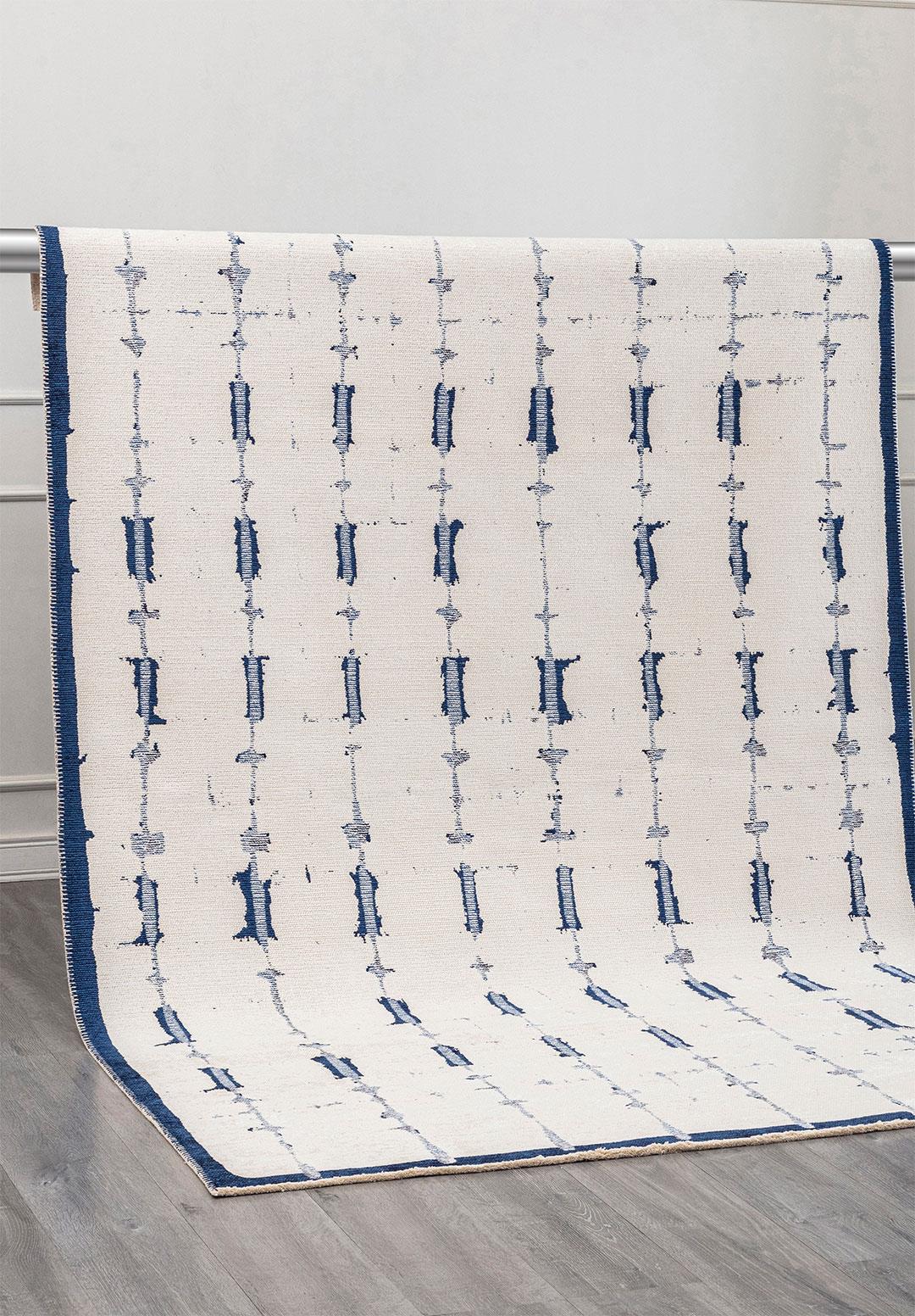 MAYA DARK NAVY - NAVY BLUE - WHITE RUG