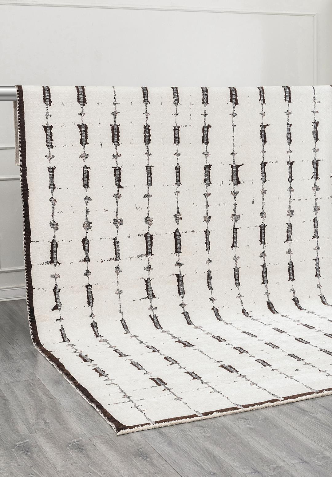 MAYA DARK BROWN - BLACK - ECRU RUG