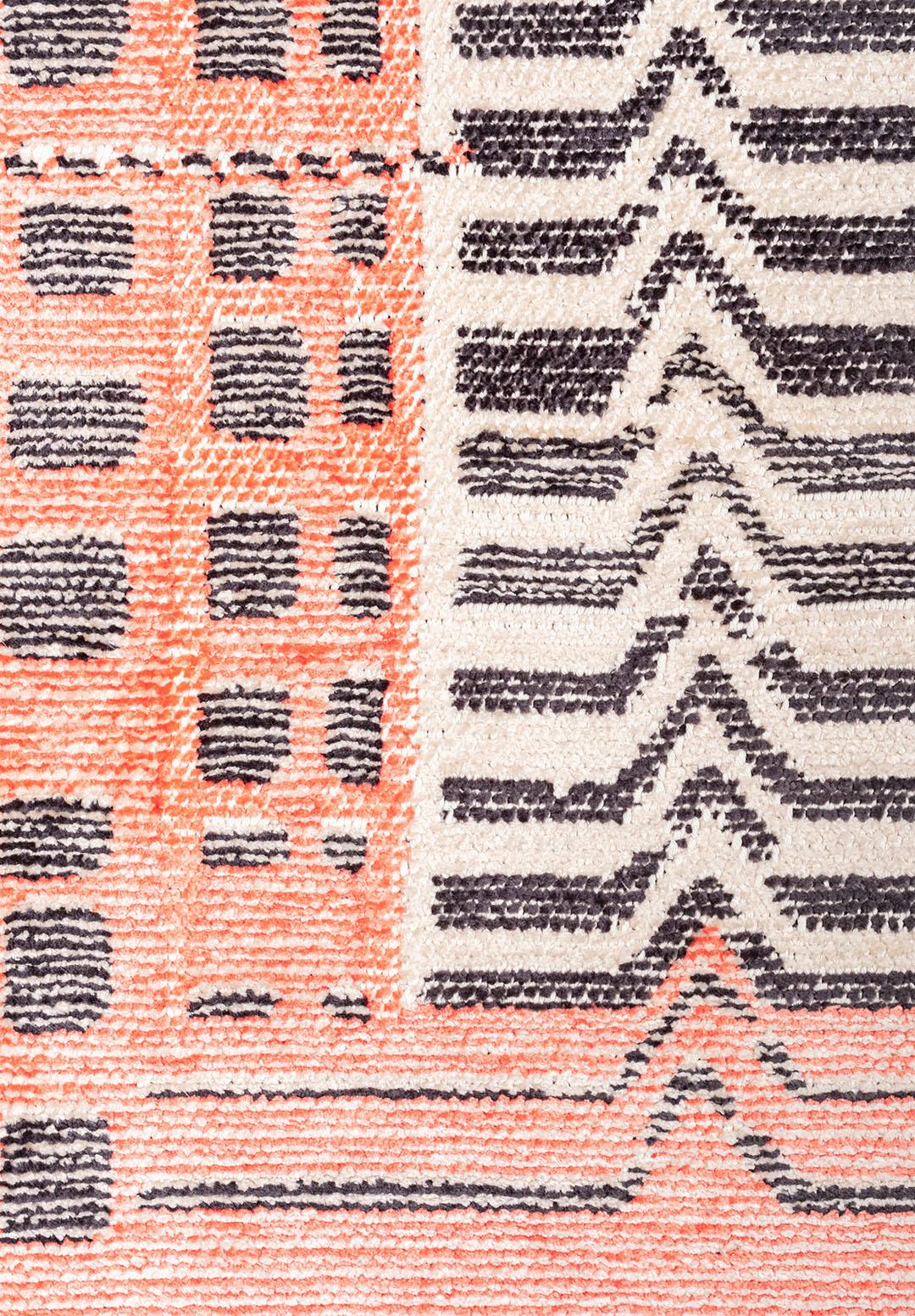 INCA CHARCOAL - LIGHT CREAM - LIGHT CORAL RUG