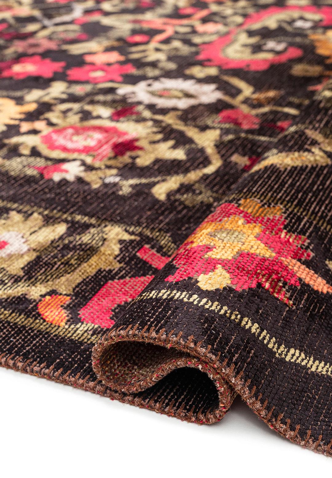 MAJESTY LIGHT CORAL - GREEN - MAGENTA - BLACK - MUSTARD - ICE BLUE RUG