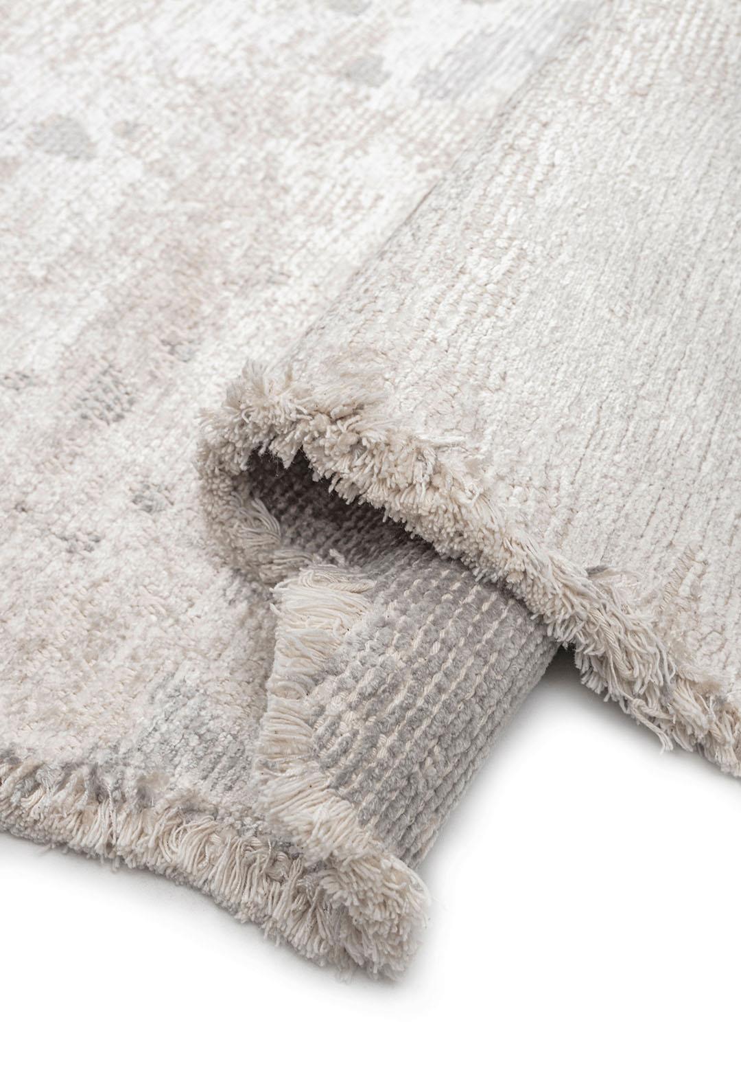 SERENITY ECRU - LIGHT GREY RUG