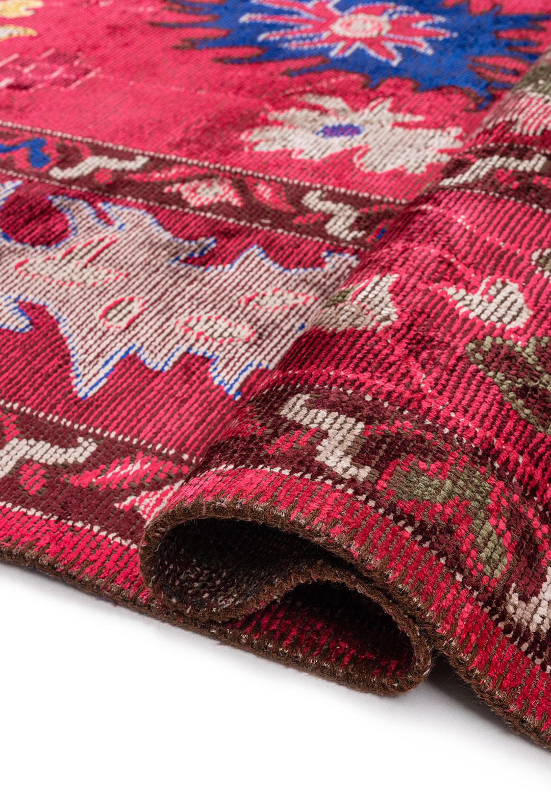 VIVIENNE FUSCHIA - CHERRY - SAX BLUE - LIGHT CREAM - KHAKI - YELLOW RUG