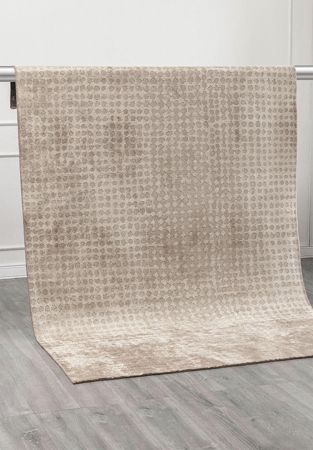DOTS BEIGE RUG