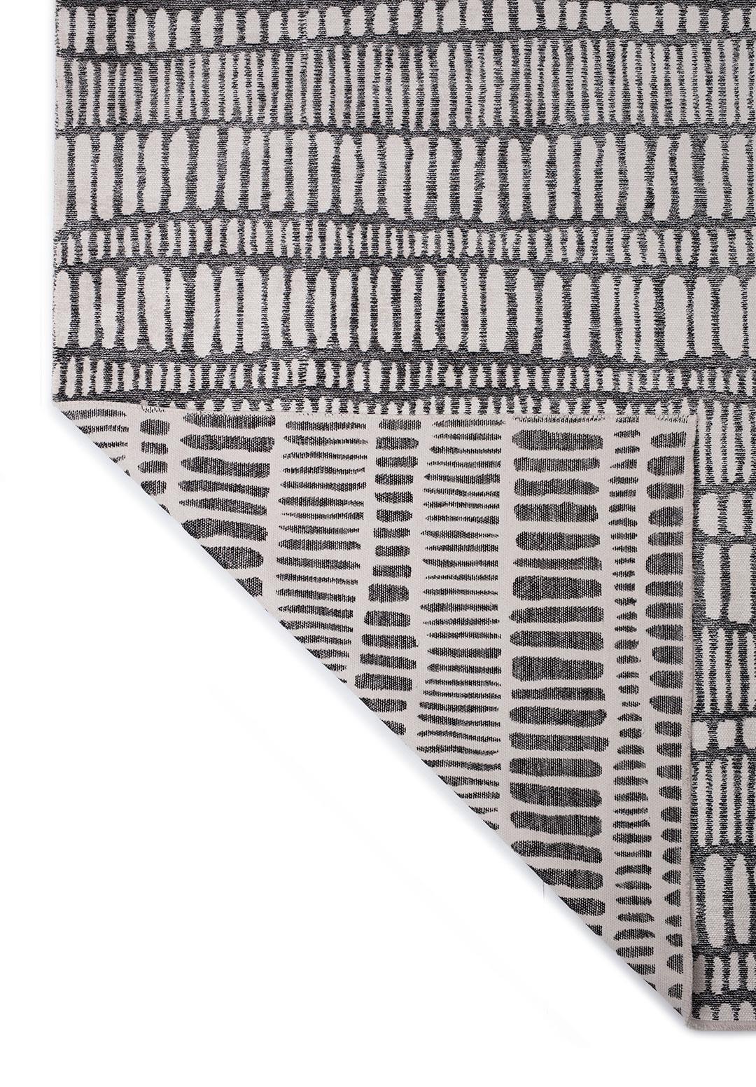 TEMPO BLACK - ECRU RUG