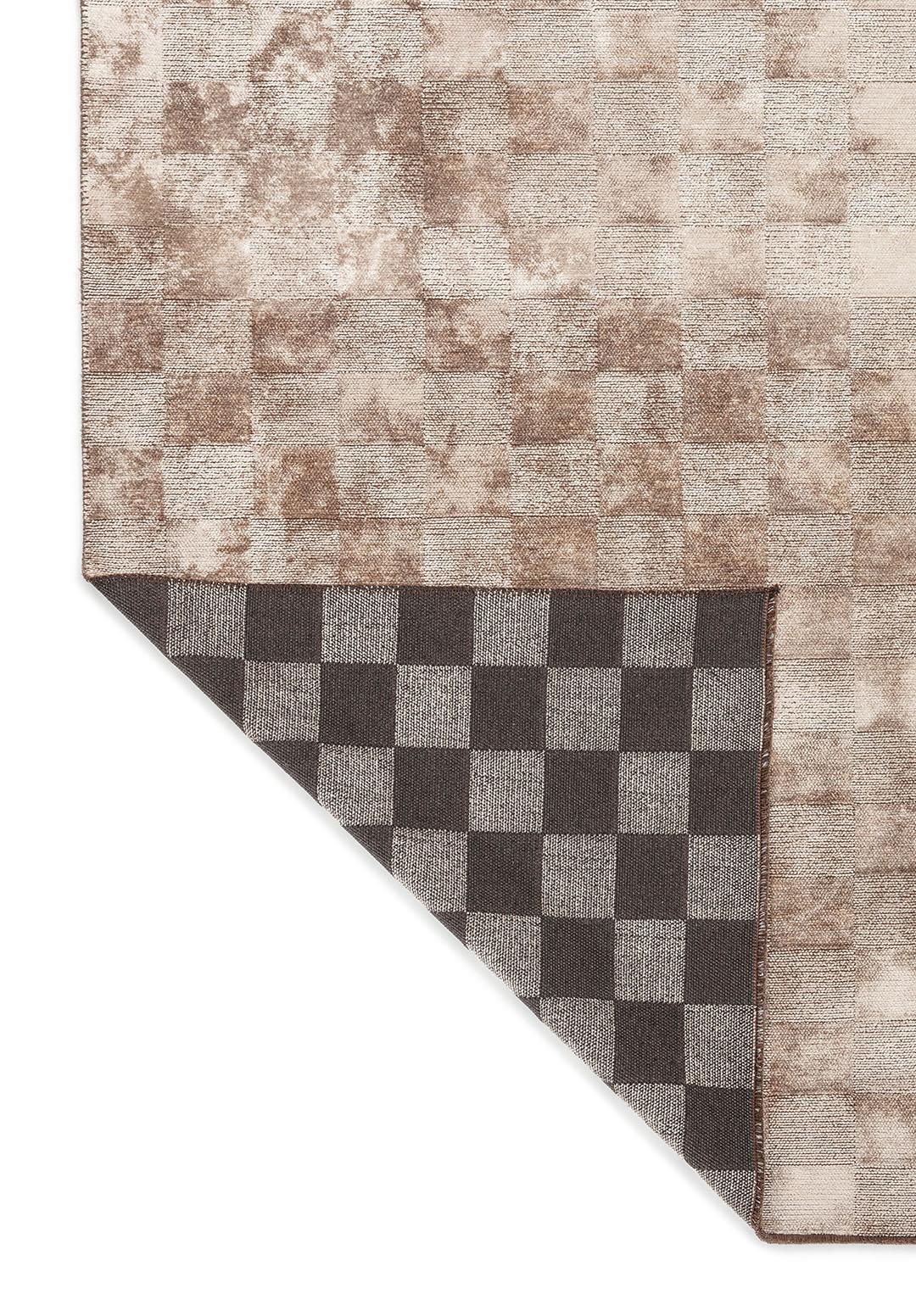 CHECKERS CREAM RUG
