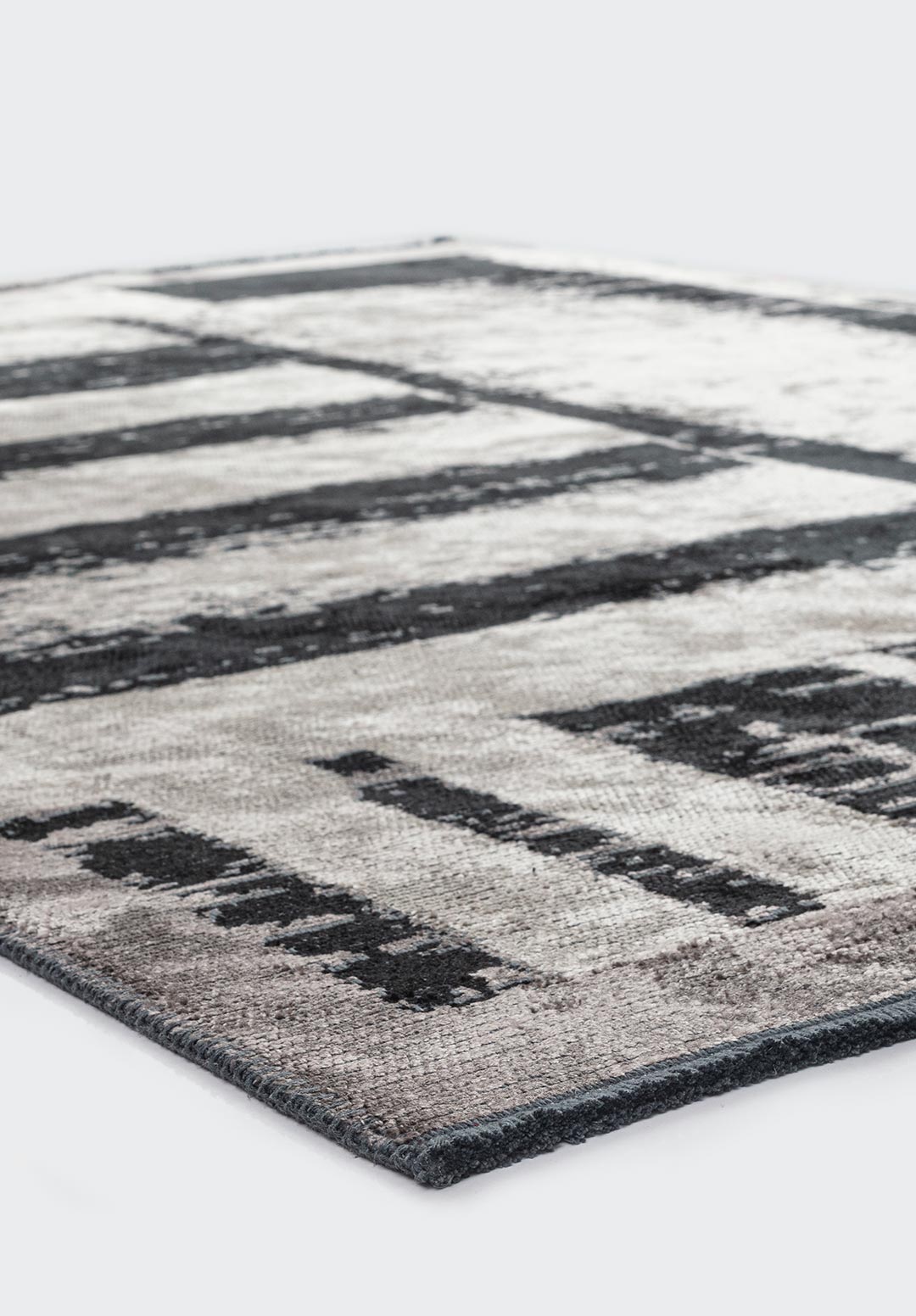 CAMBRIDGE BLACK - DARK GREY - CREAM RUG