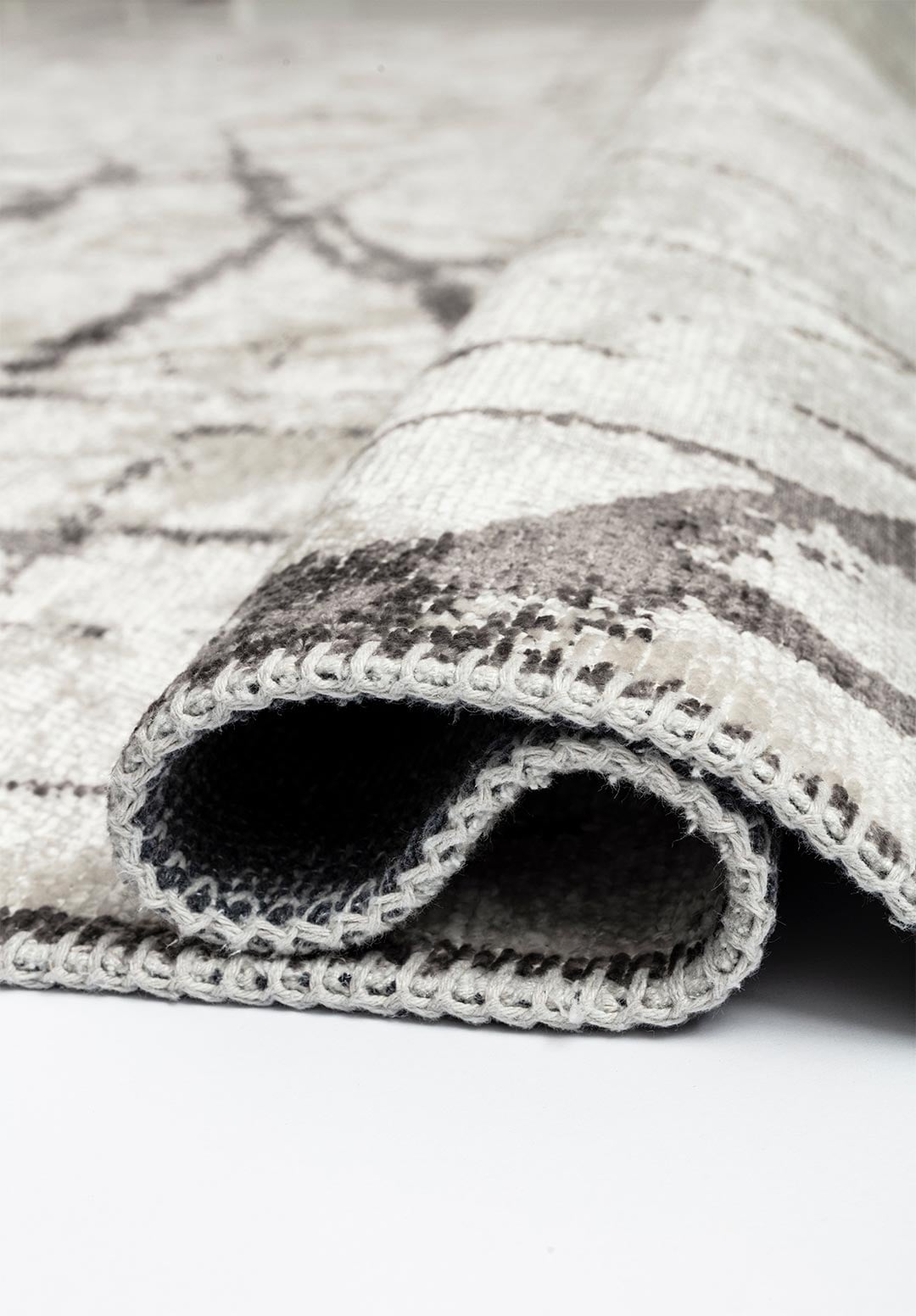 CRACK DARK GREY - ECRU RUG