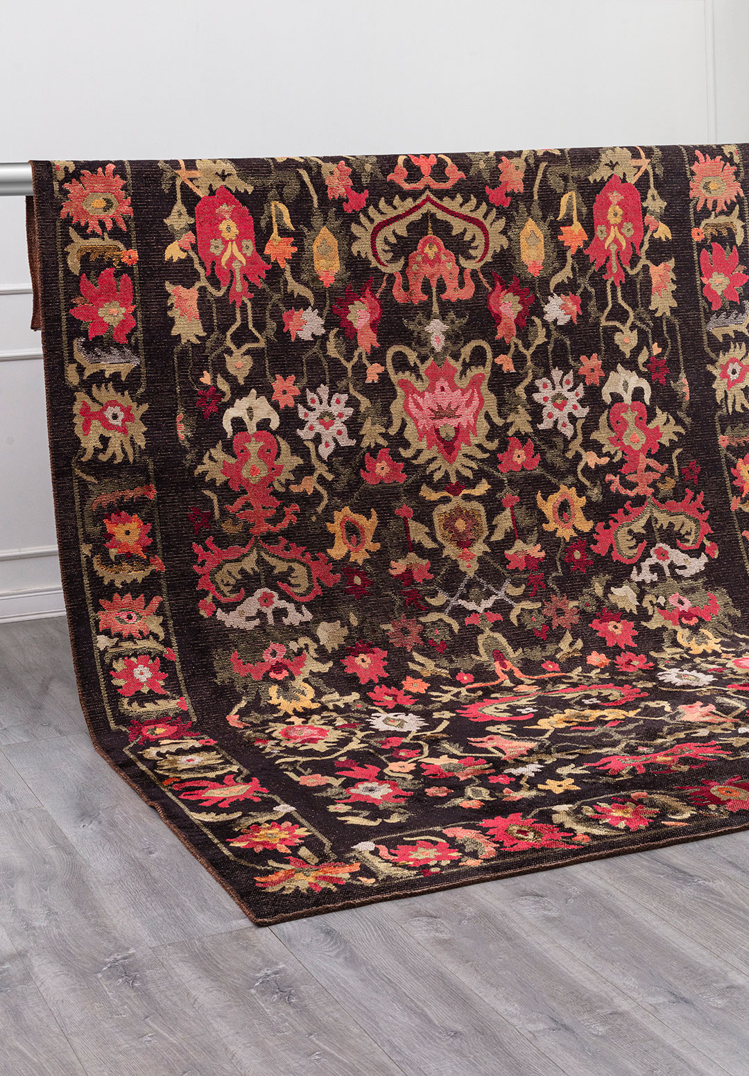 MAJESTY LIGHT CORAL - GREEN - MAGENTA - BLACK - MUSTARD - ICE BLUE RUG