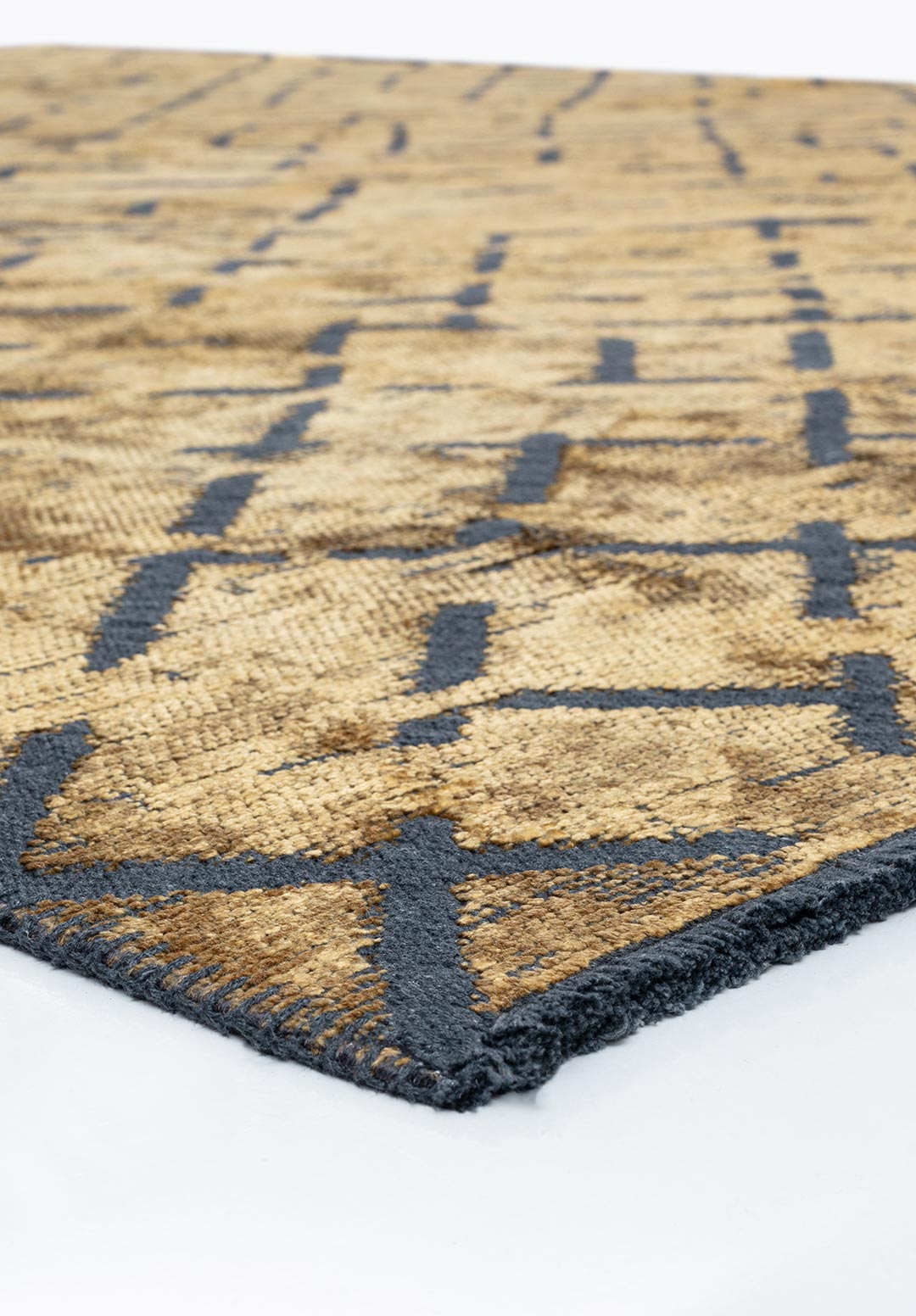 MYSTIQUE GOLD RUG