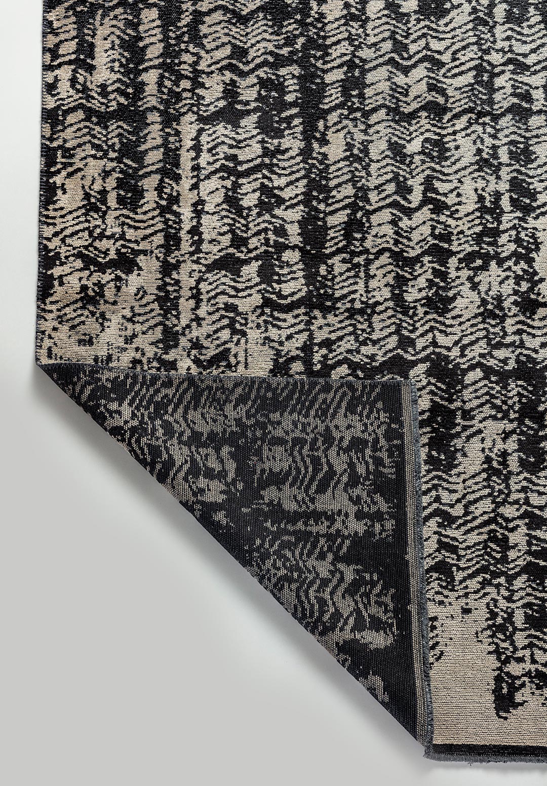 TERAMO BLACK - BEIGE RUG