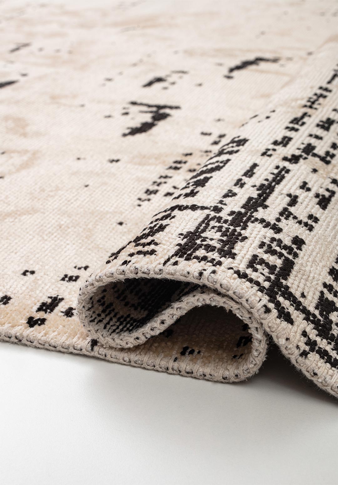 SPACE Экрю - Чёрный Ковер