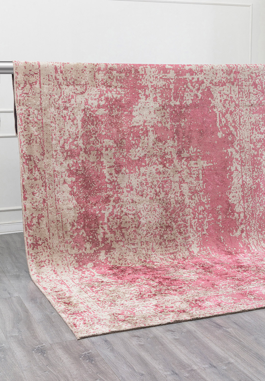 MEDALLION CREAM - ROSE RUG