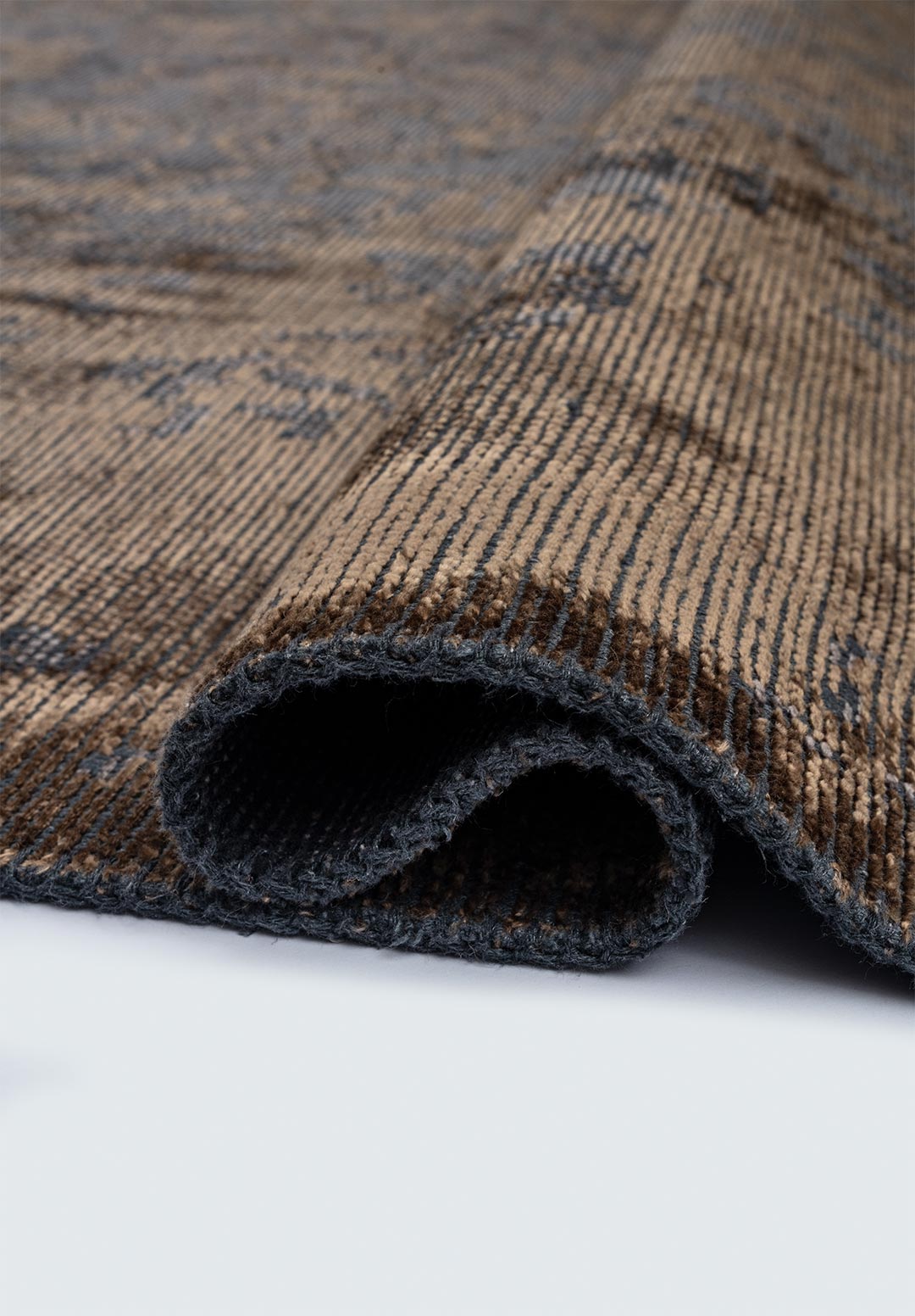 SEAL DARK GREY - MINK RUG
