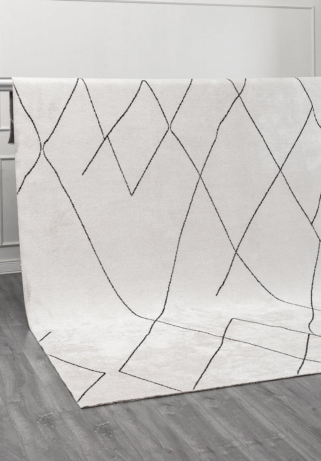 TRIBAL BLACK - ECRU RUG